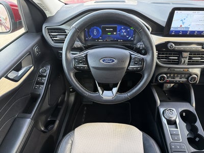 2022 Ford Escape Hybrid Titanium