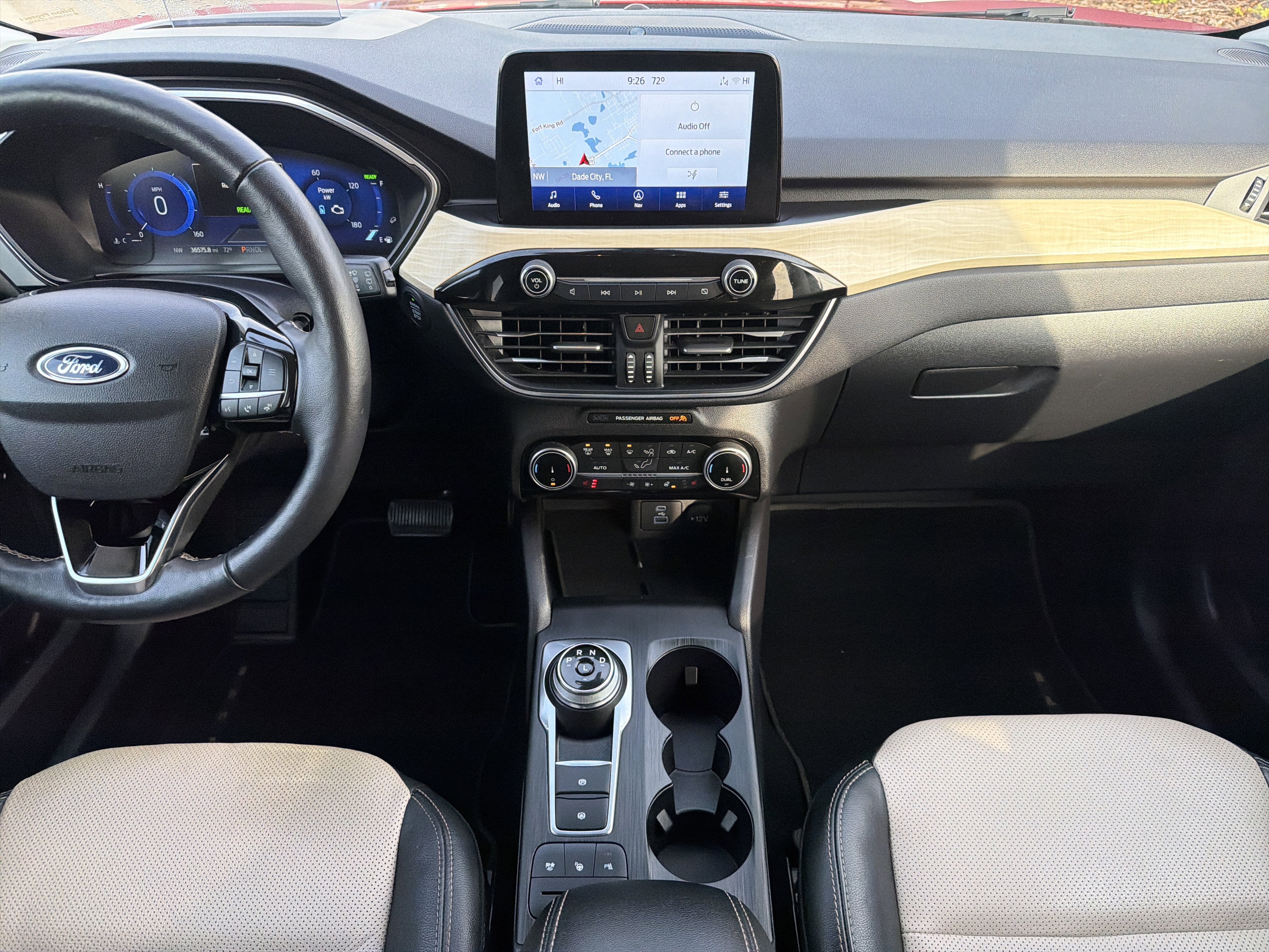 2022 Ford Escape Hybrid Titanium