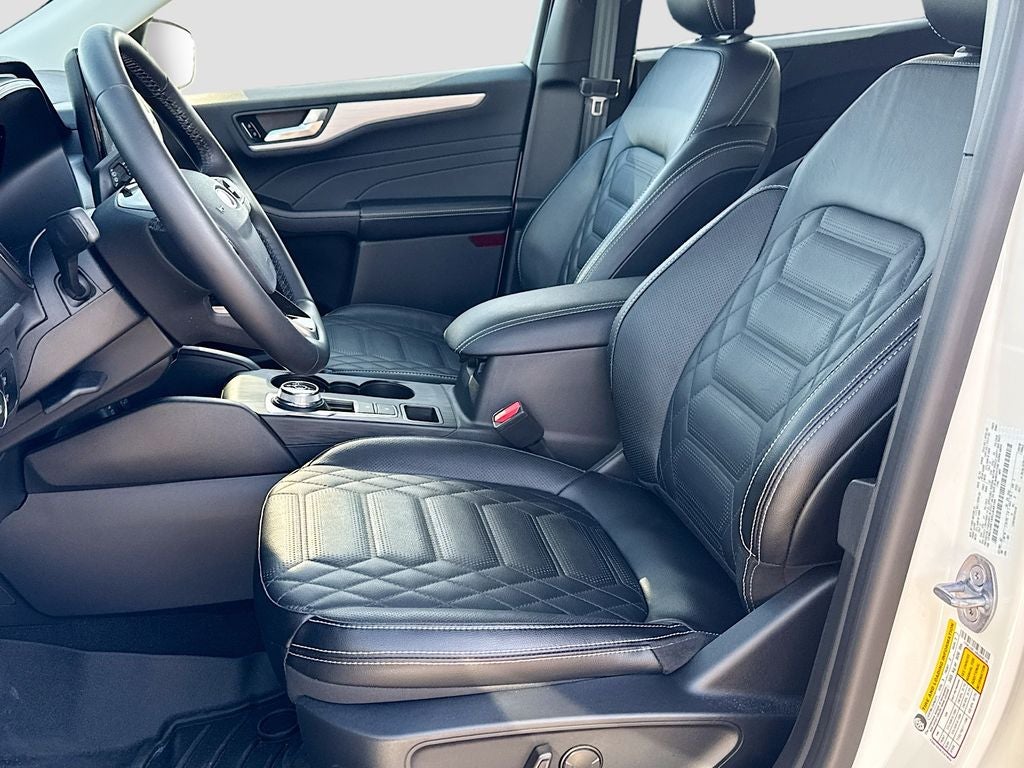 2024 Ford Escape Plug-In Hybrid Base