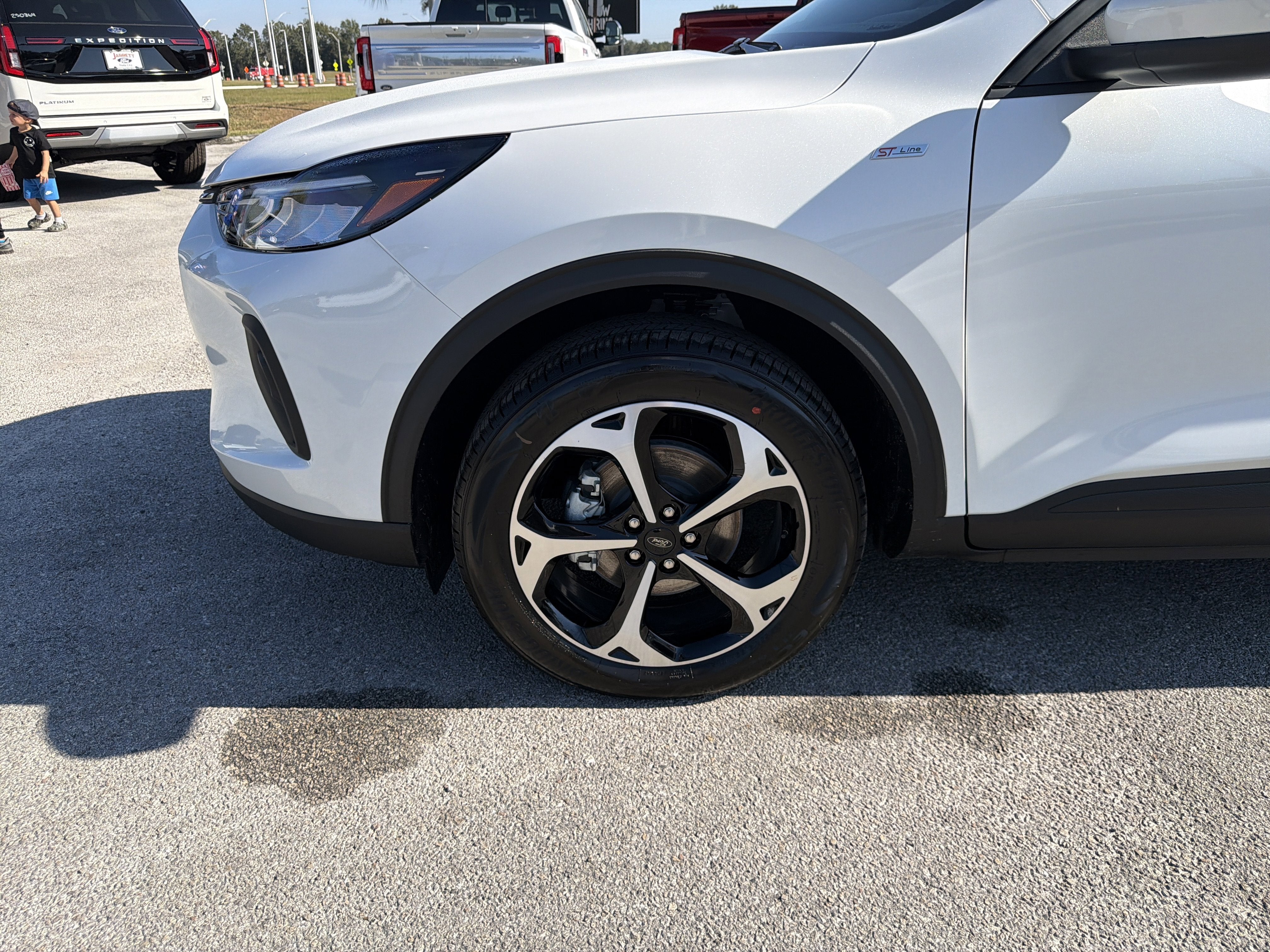 2026 Ford Escape Hybrid ST-Line Select