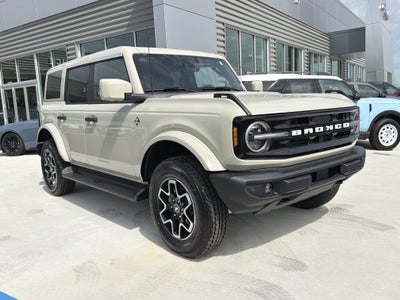 2026 Ford Bronco Outer Banks