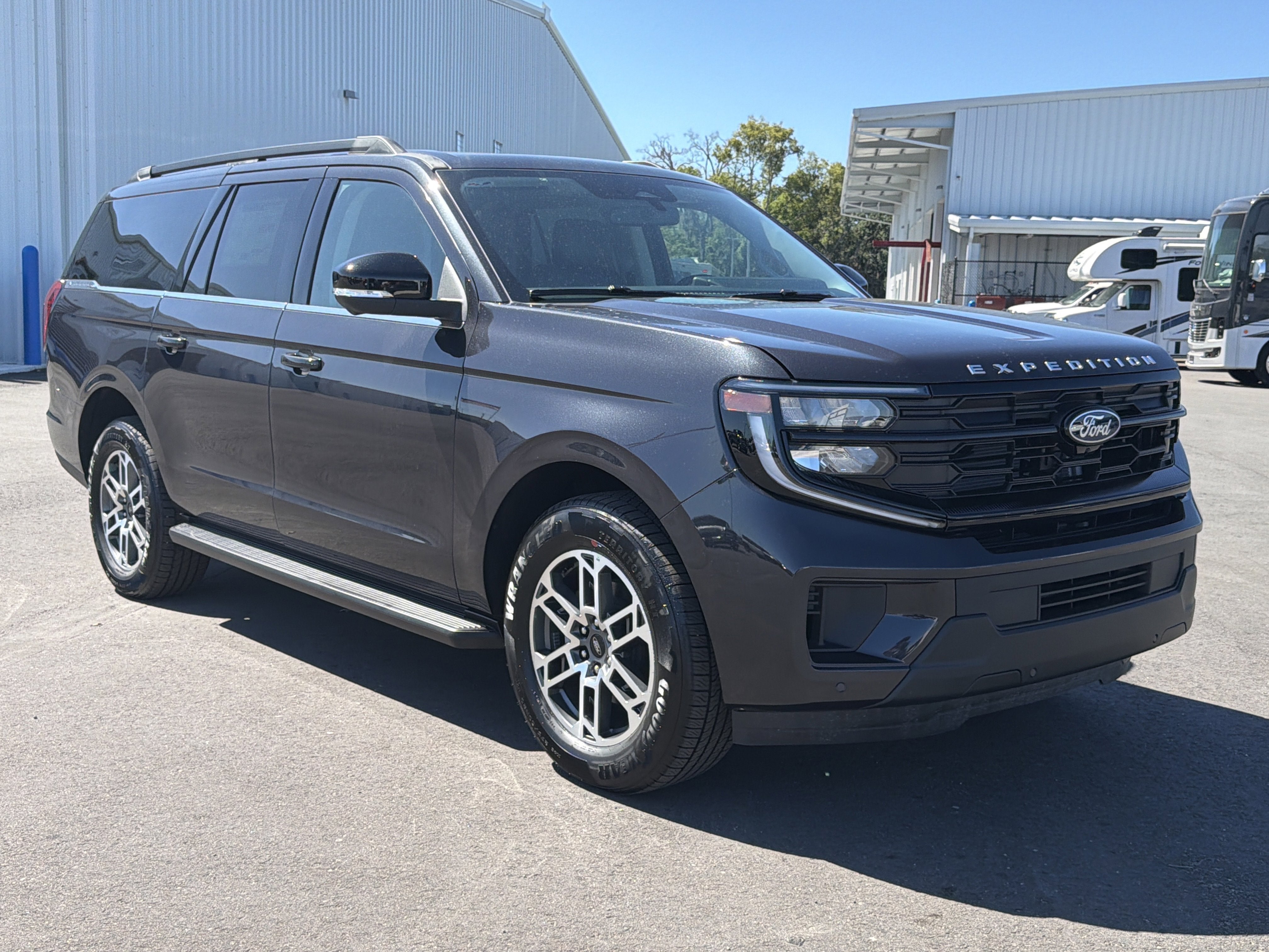 2026 Ford Expedition Max Active