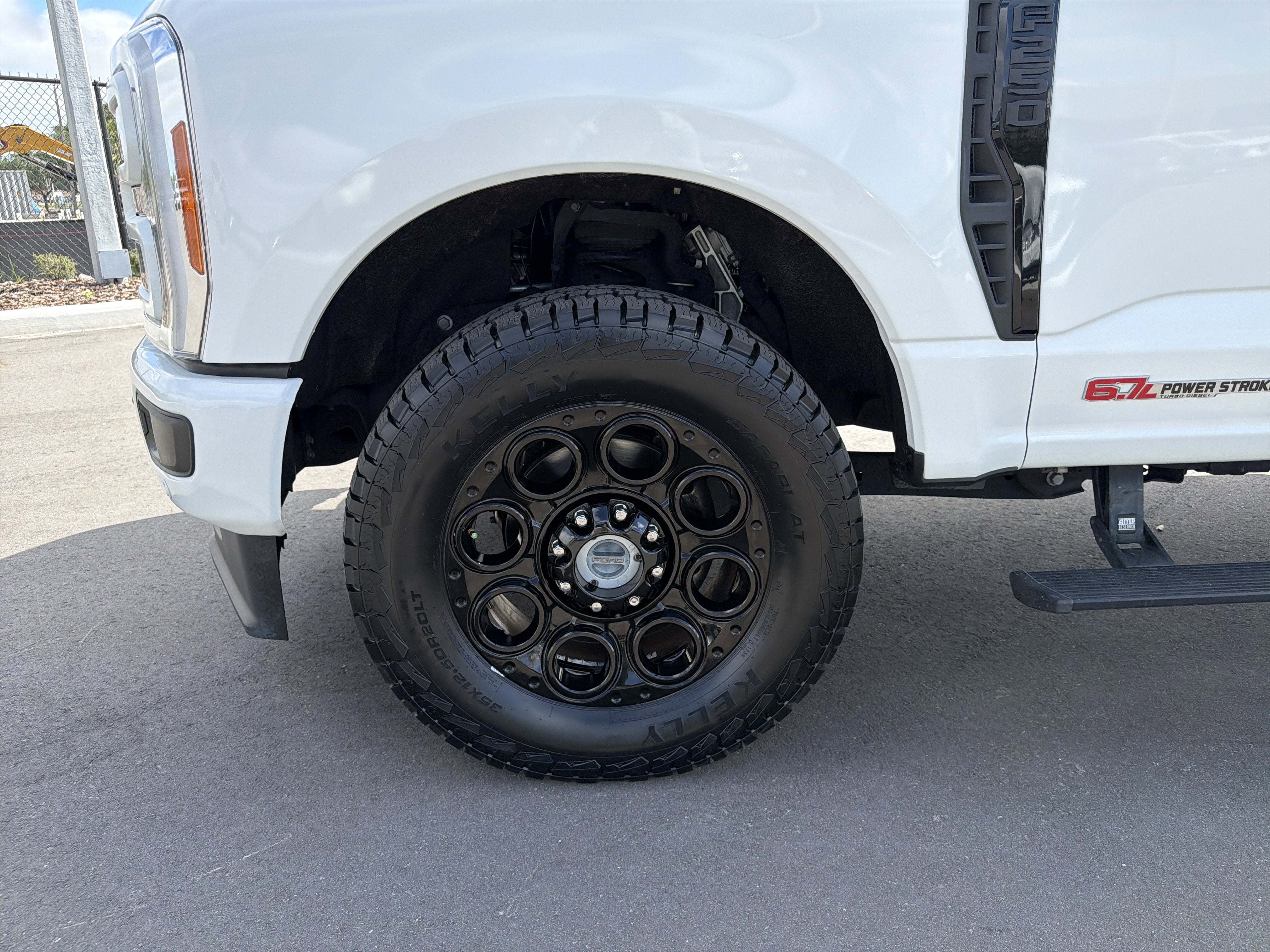 2023 Ford F-250SD Lariat