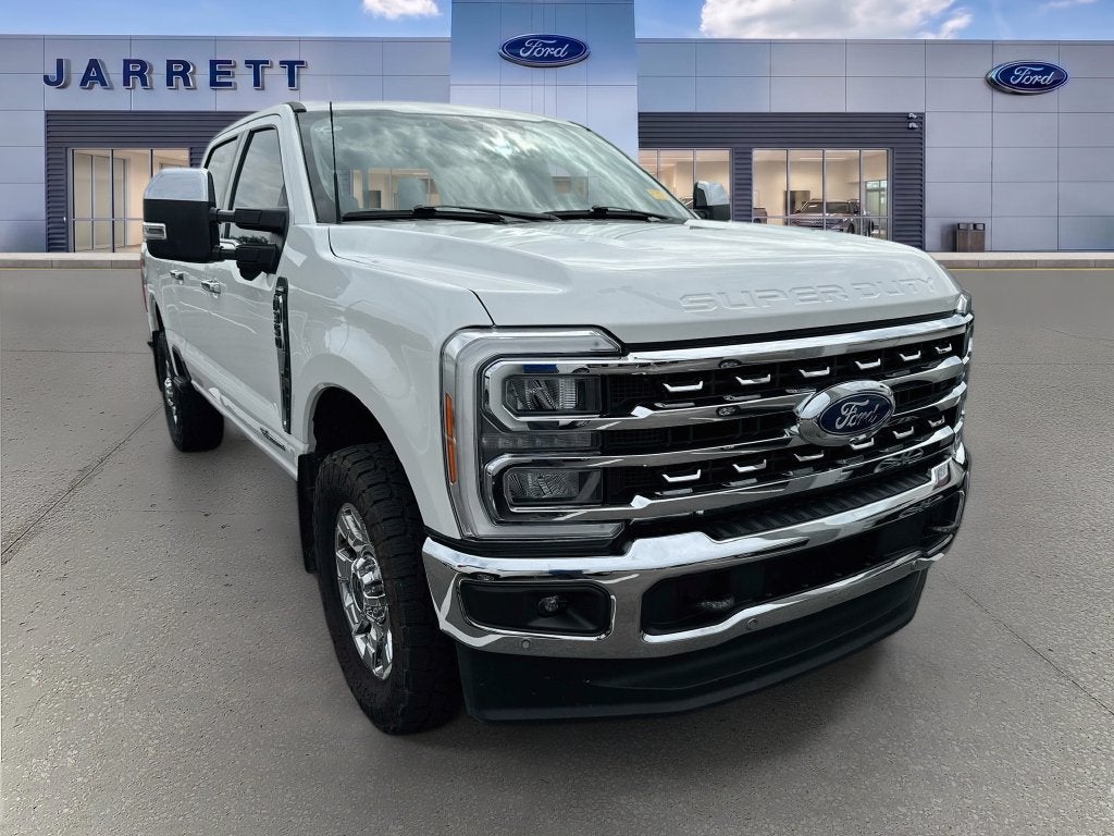 2023 Ford F-350SD Lariat