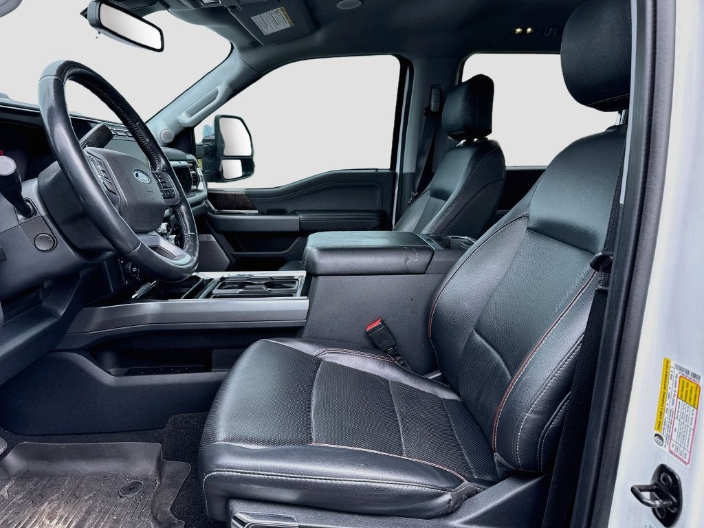 2023 Ford F-350SD Lariat