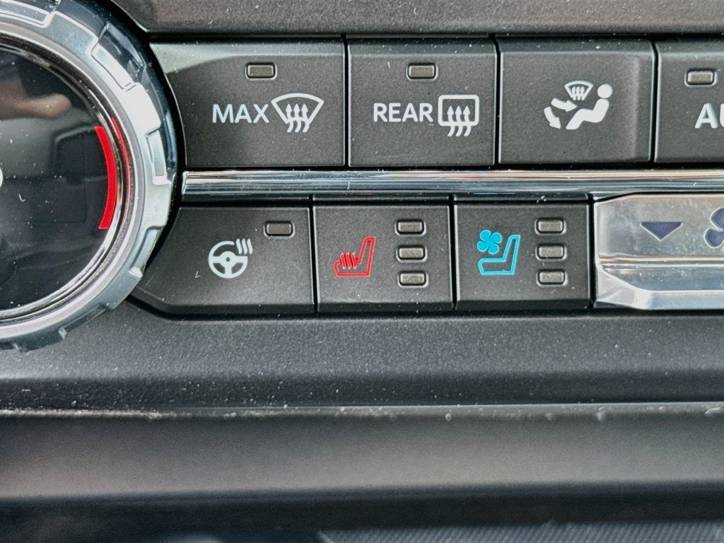 2027 Ford F-350SD Platinum DRW