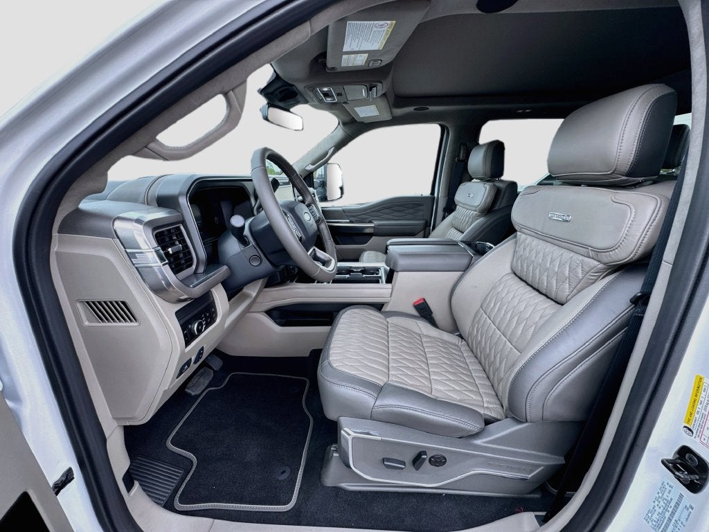 2027 Ford F-350SD Platinum DRW