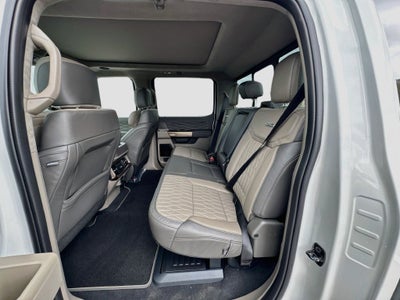 2027 Ford F-350SD Platinum DRW