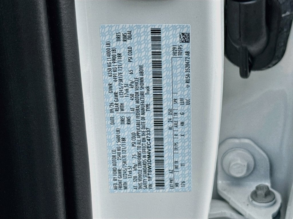 2027 Ford F-350SD Platinum DRW