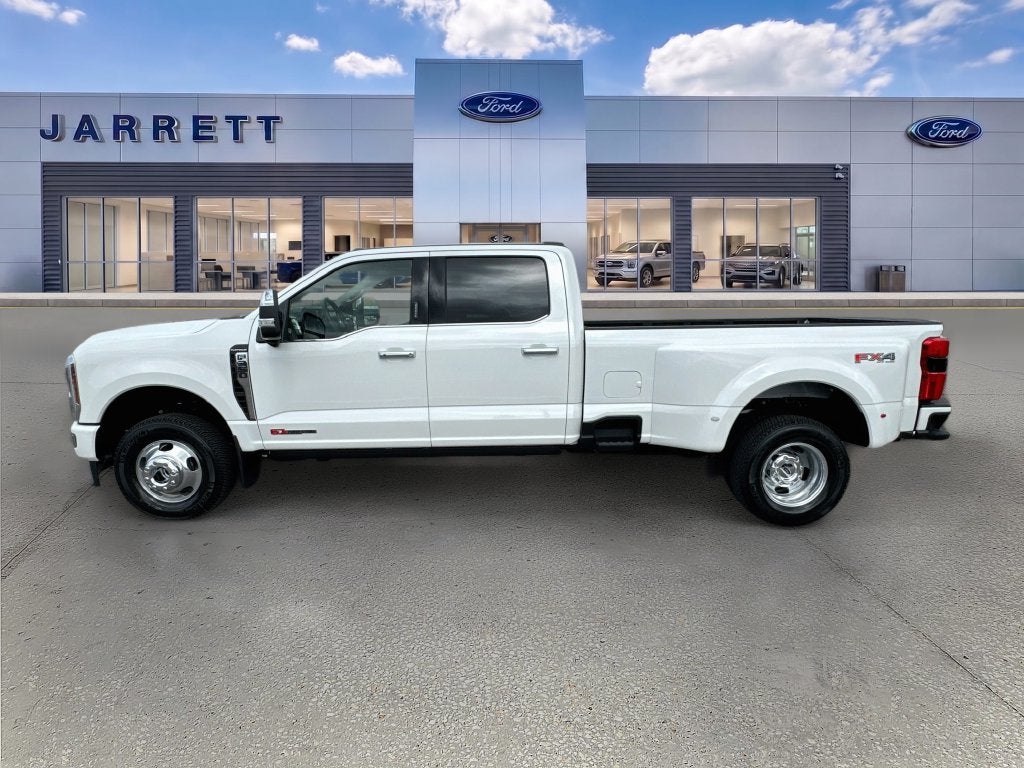 2027 Ford F-350SD Platinum DRW