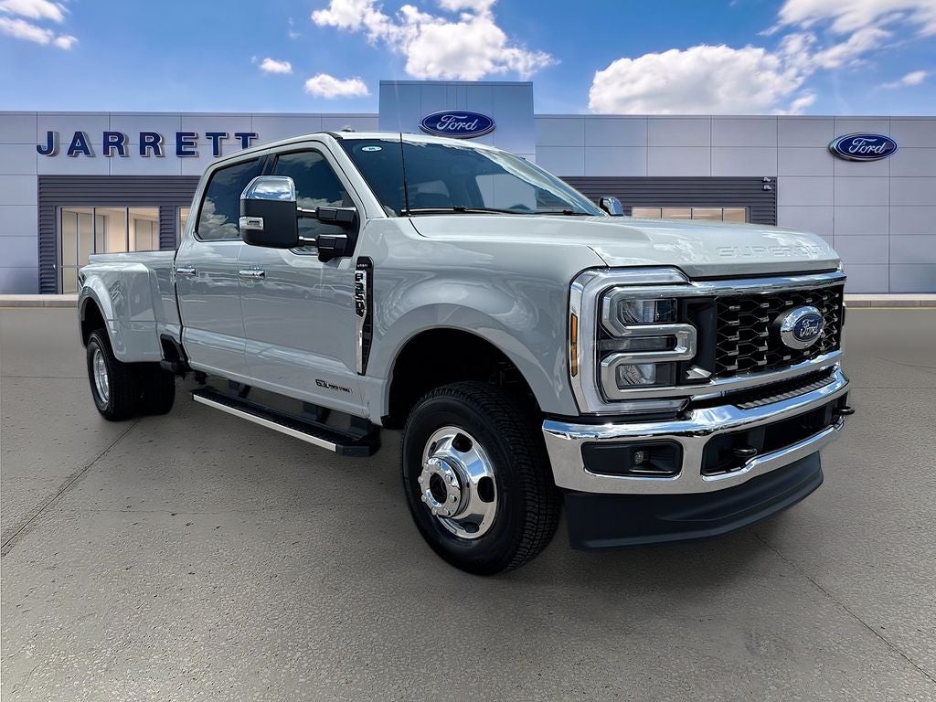 2026 Ford F-350SD Lariat DRW