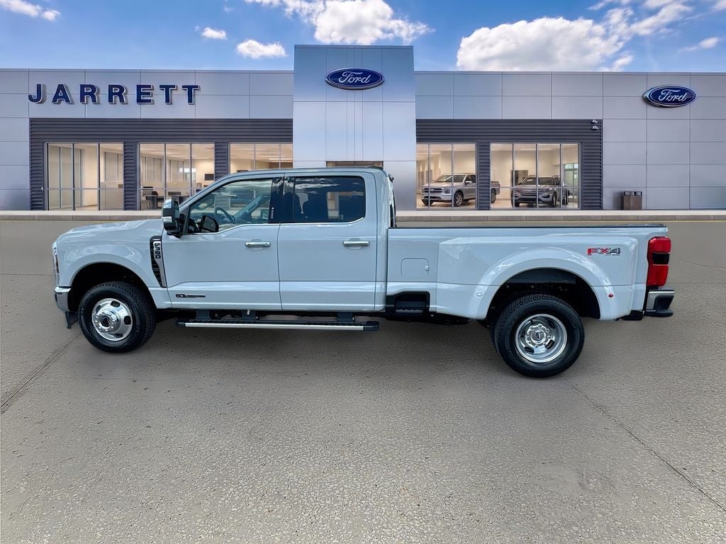 2026 Ford F-350SD Lariat DRW