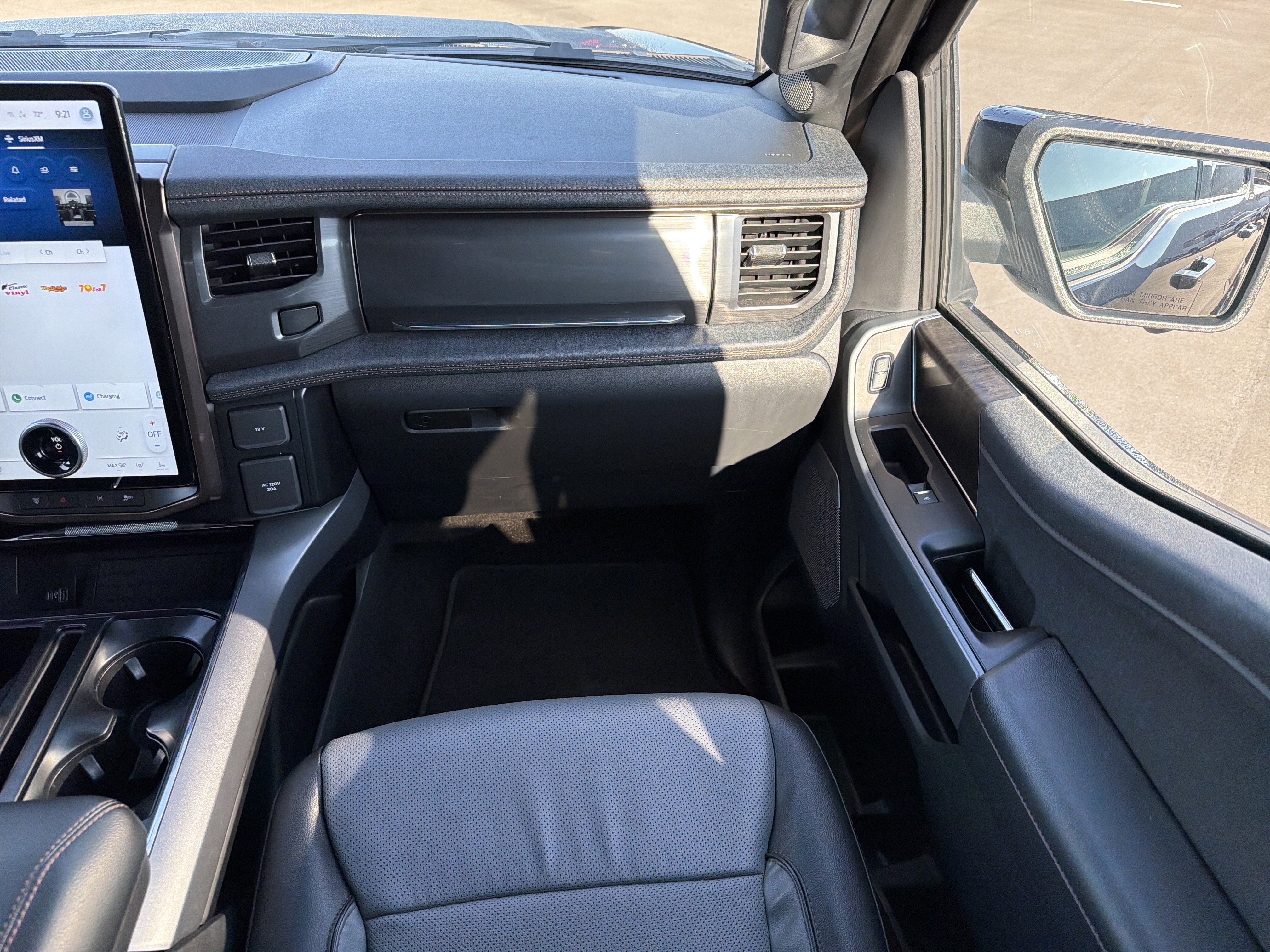 2023 Ford F-150 Lightning Lariat