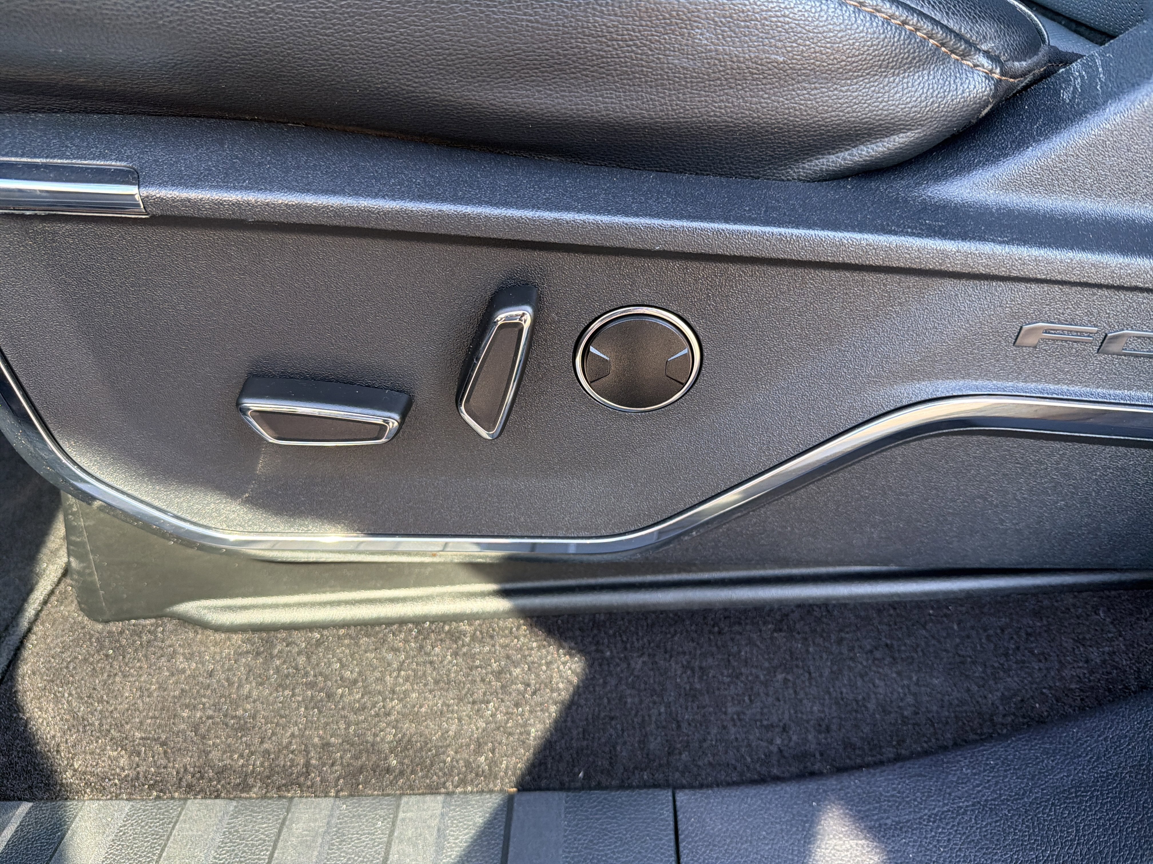 2023 Ford F-150 Lightning Lariat