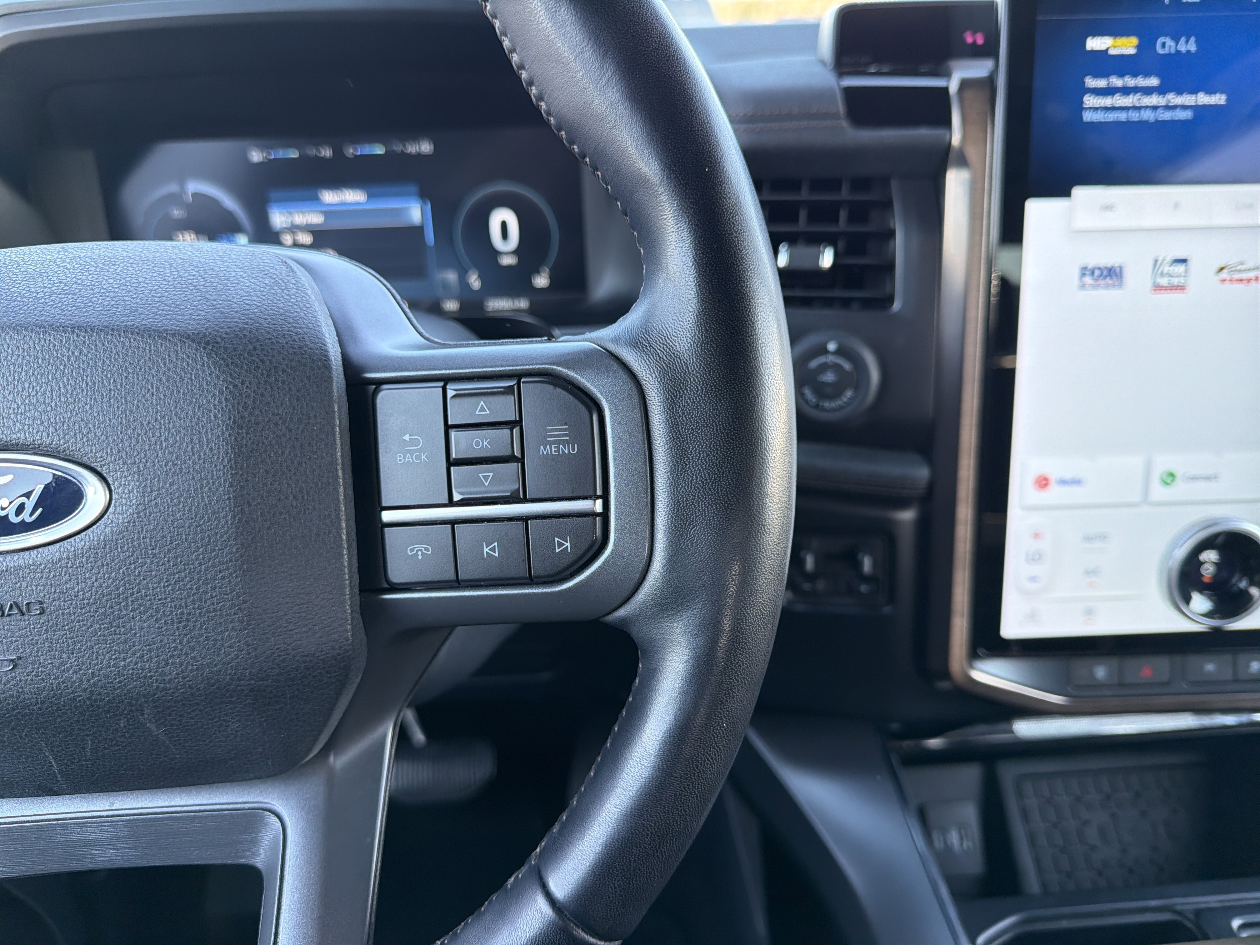 2023 Ford F-150 Lightning Lariat