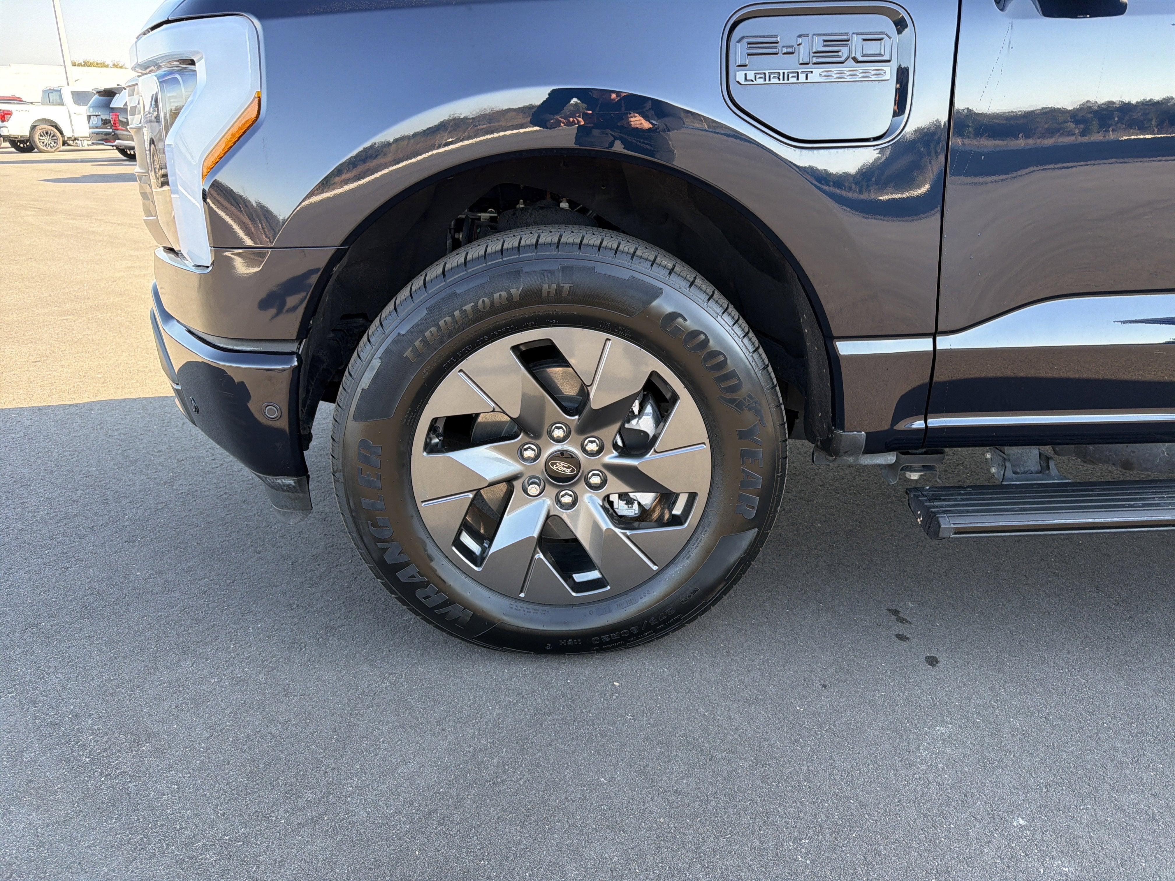 2023 Ford F-150 Lightning Lariat