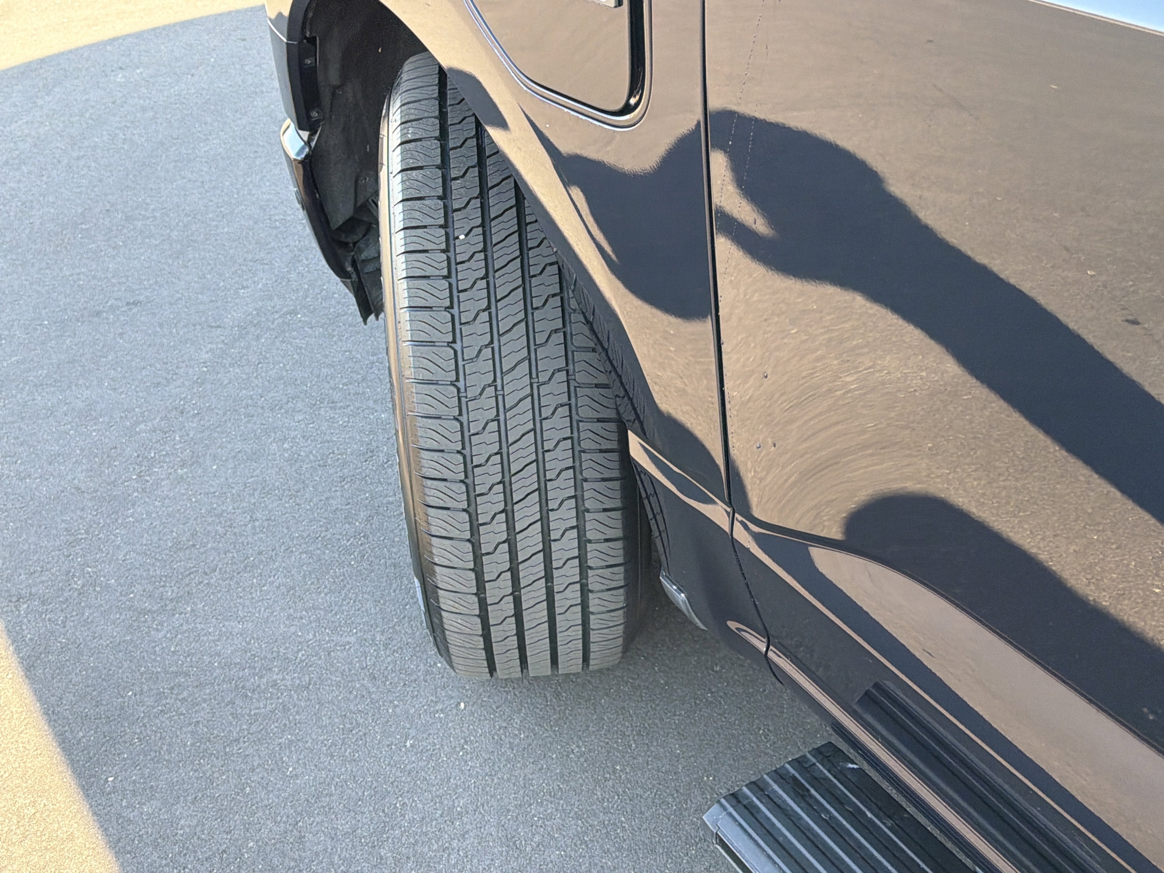 2023 Ford F-150 Lightning Lariat