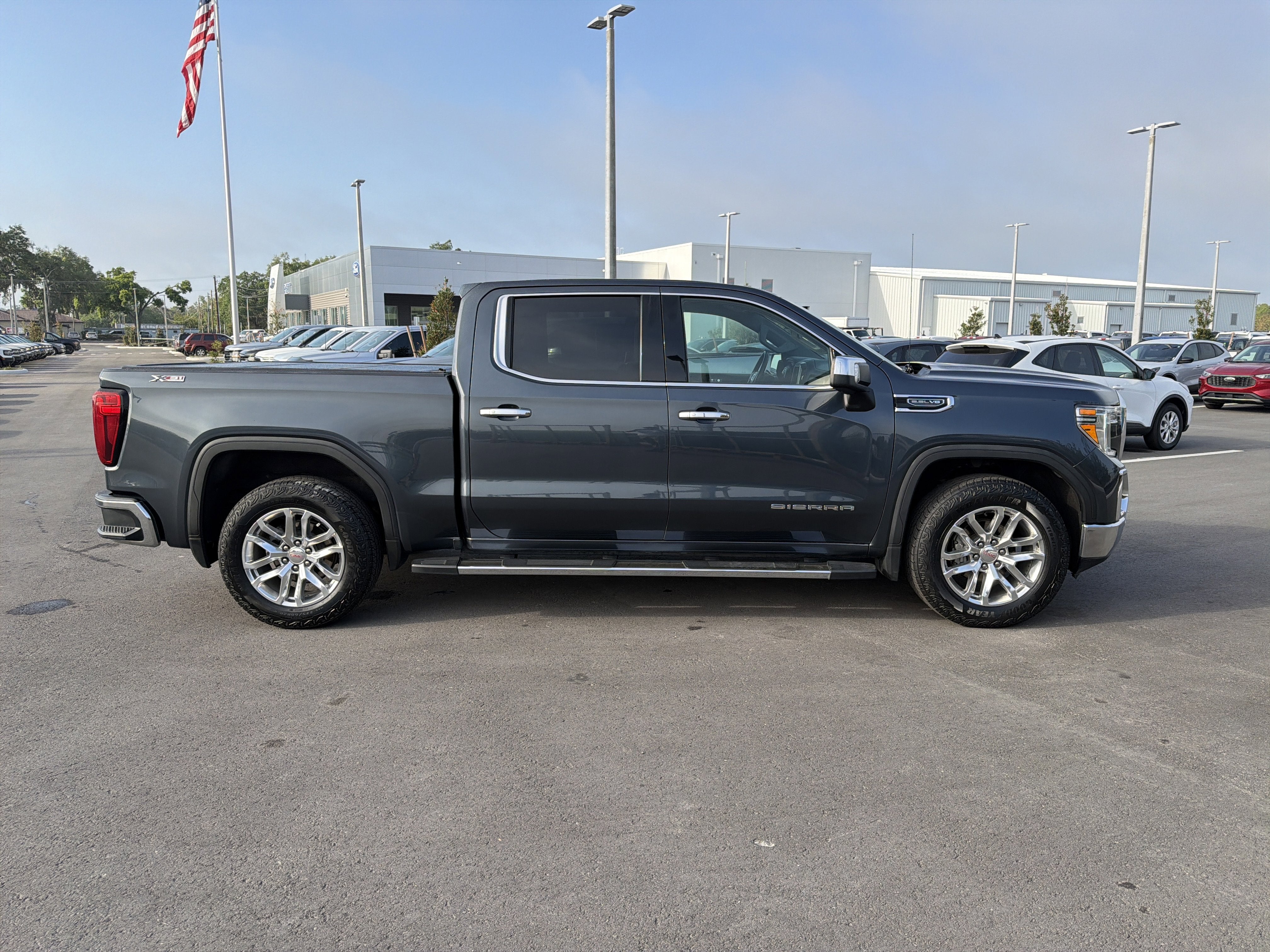2021 GMC Sierra 1500 SLT