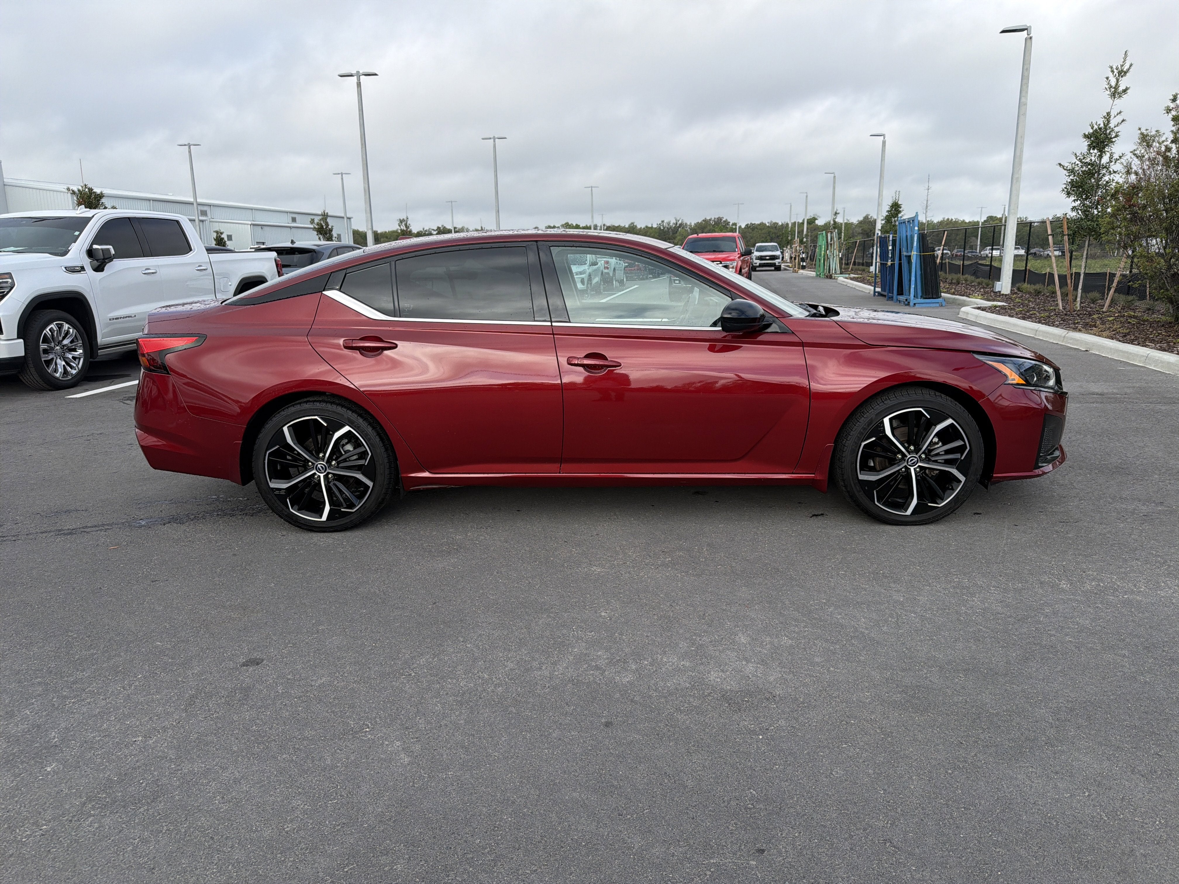 2023 Nissan Altima 2.5 SR