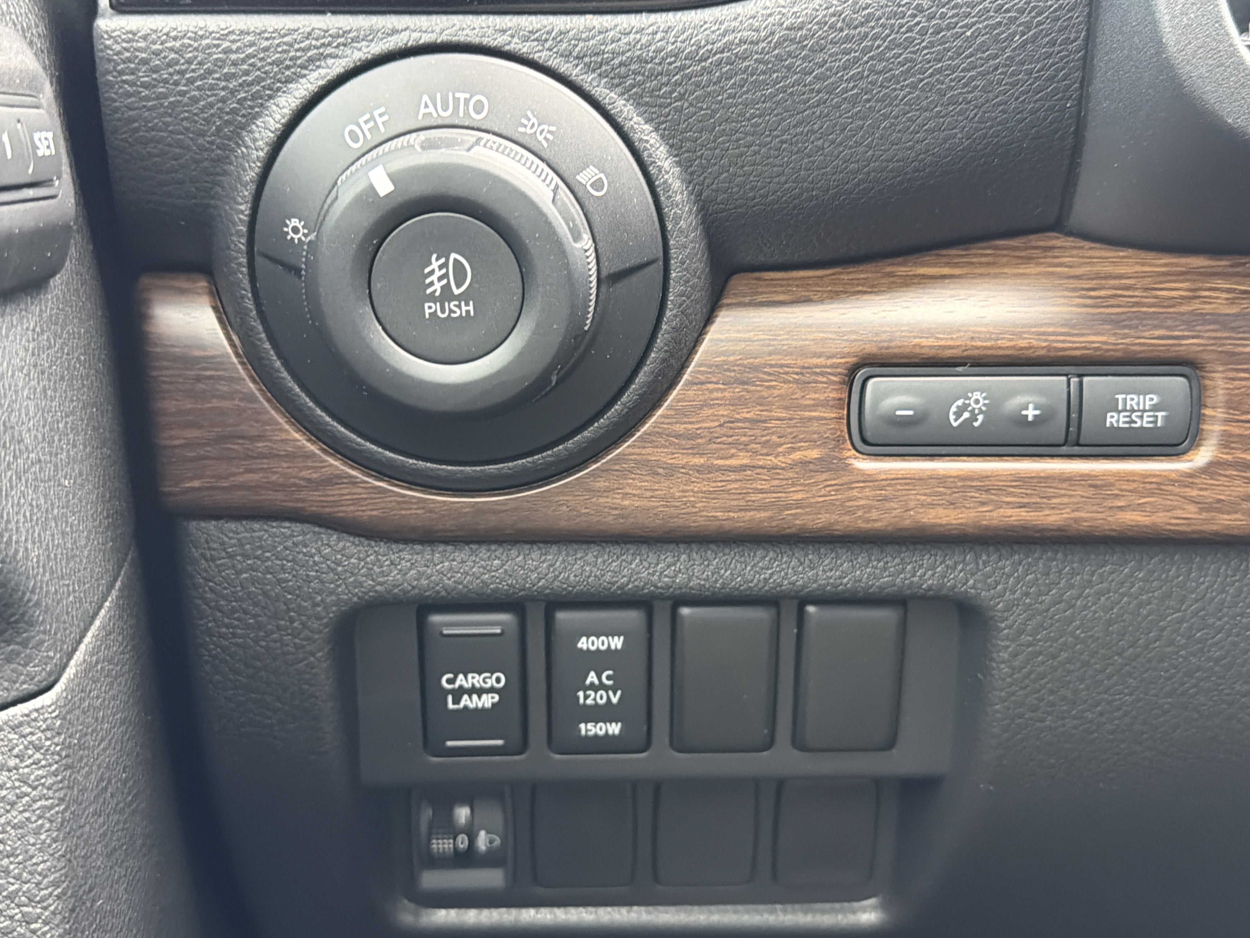 2024 Nissan Titan Platinum Reserve