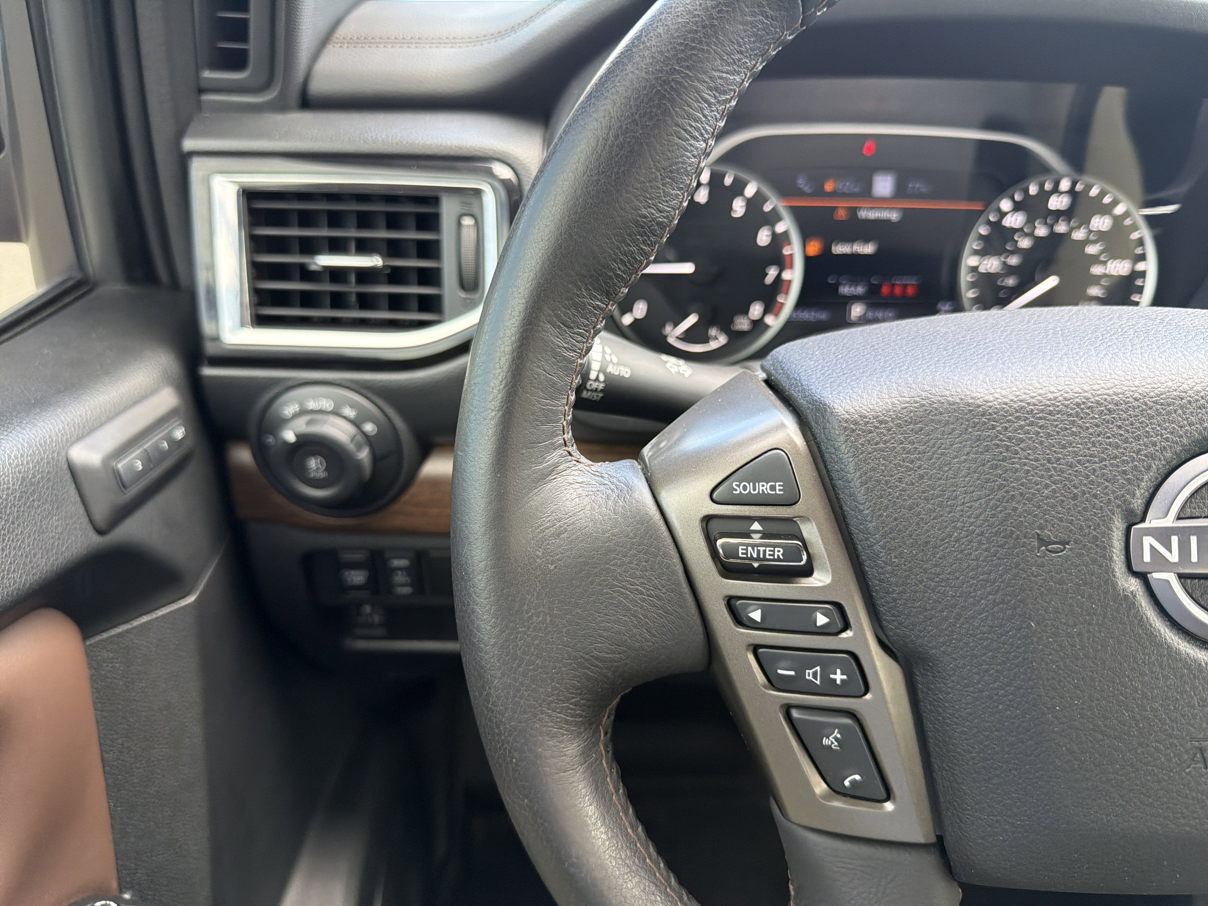 2024 Nissan Titan Platinum Reserve