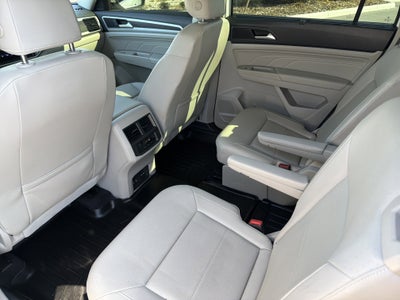 2022 Volkswagen Atlas 2.0T SE w/Technology