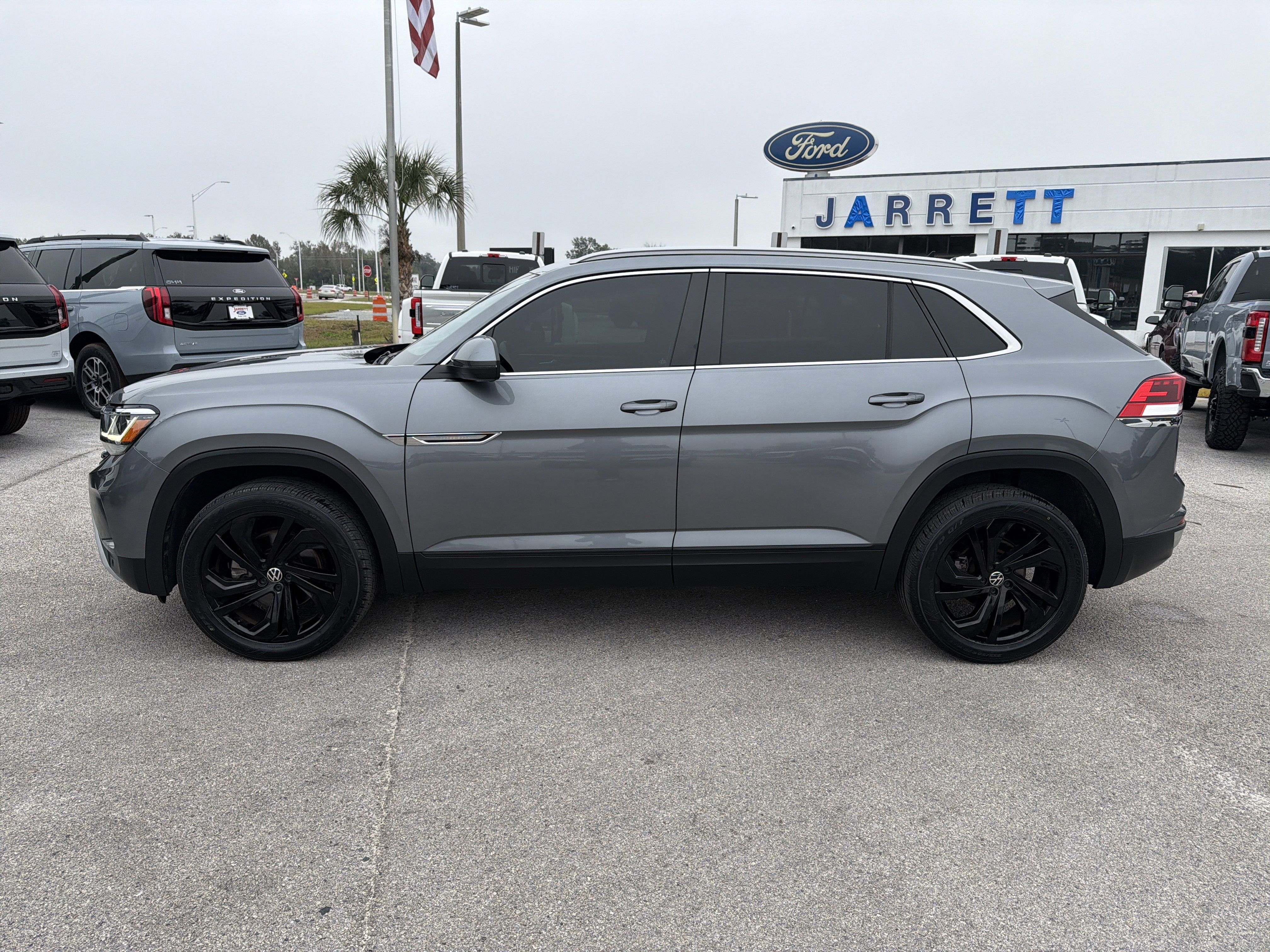 2020 Volkswagen Atlas Cross Sport 2.0T SEL Premium 4Motion