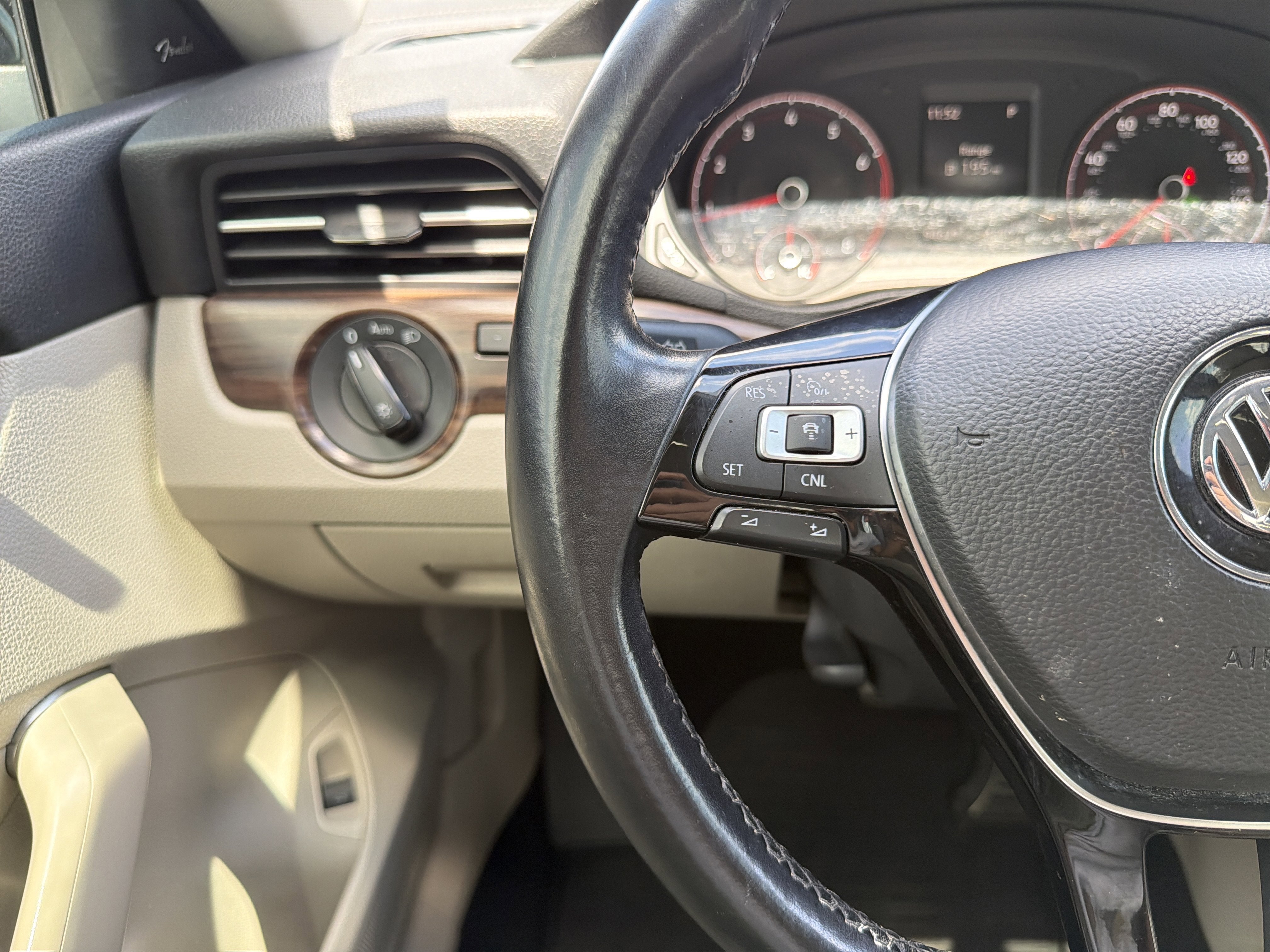 2020 Volkswagen Passat 2.0T SEL