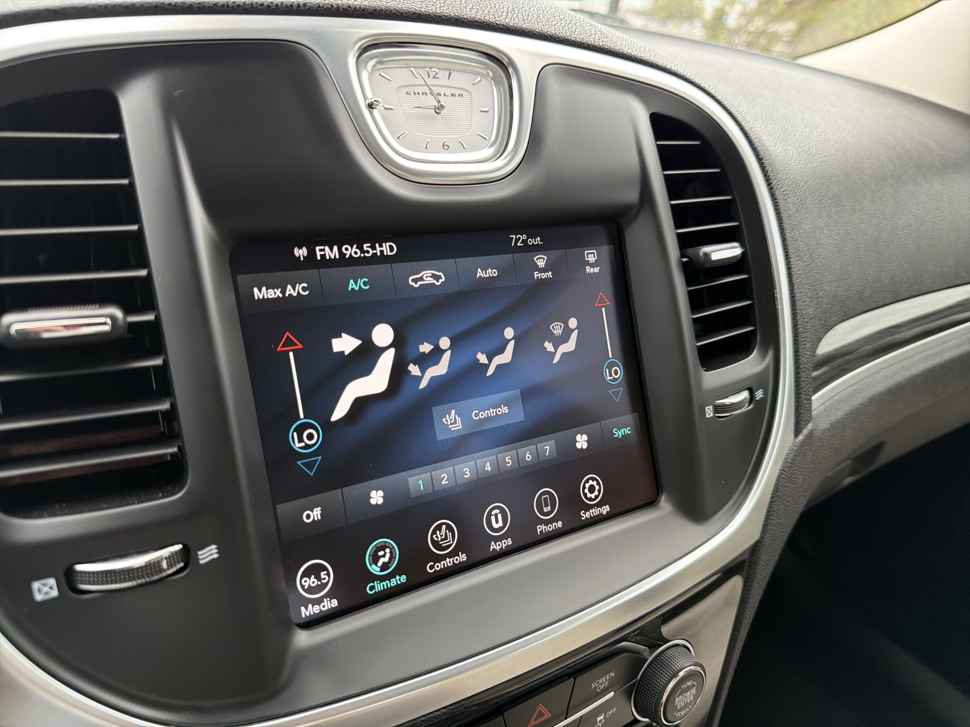 2021 Chrysler 300 Touring