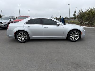 2021 Chrysler 300 Touring