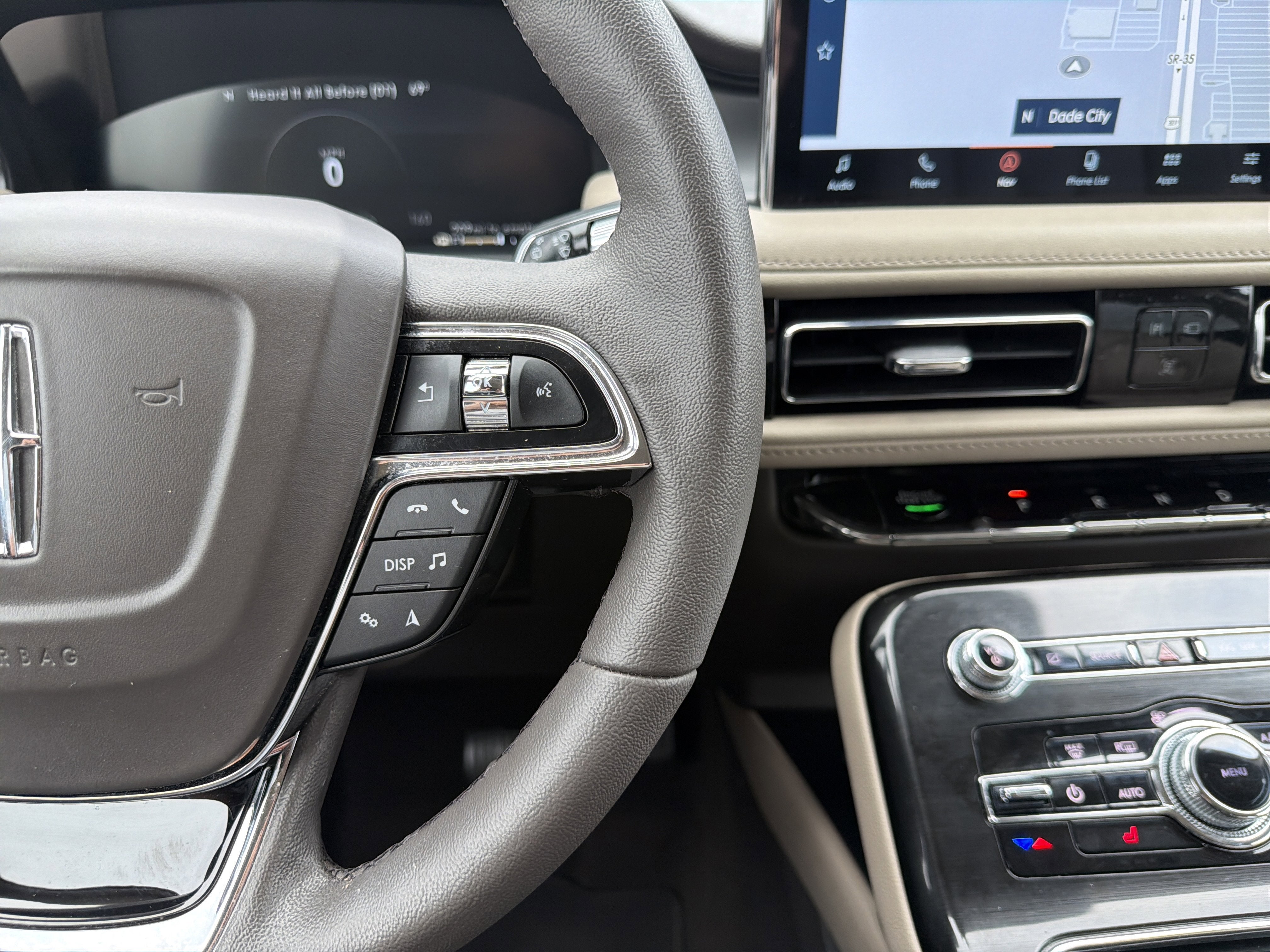 2023 Lincoln Nautilus Standard