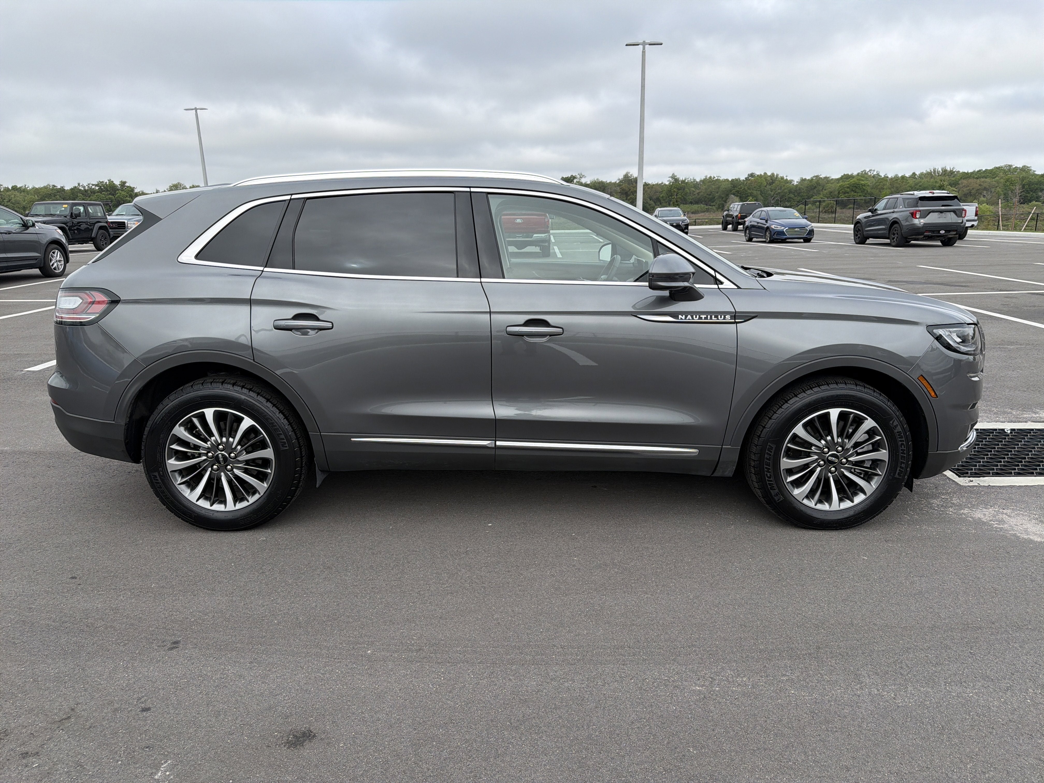 2023 Lincoln Nautilus Standard