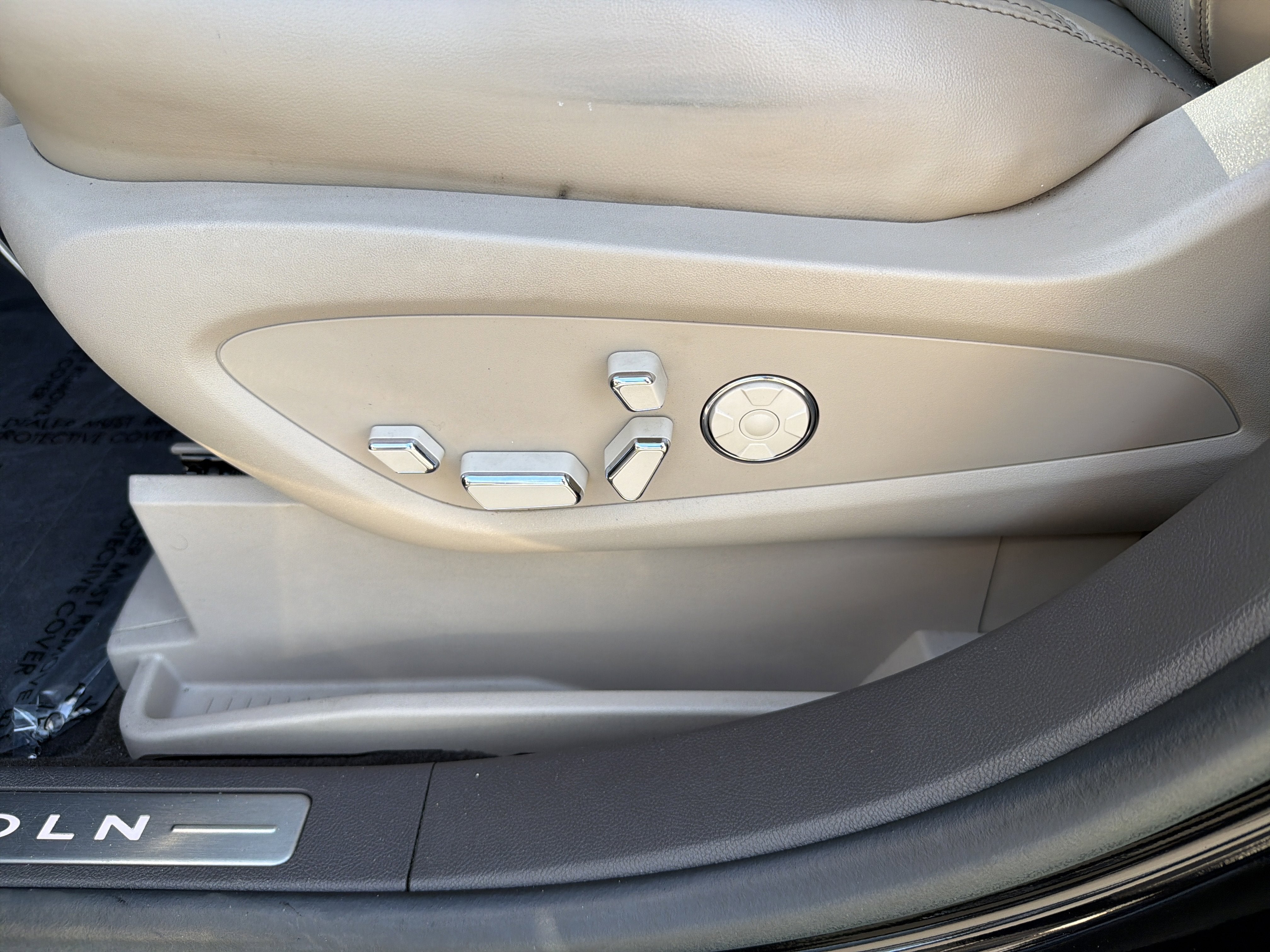 2021 Lincoln Nautilus Reserve