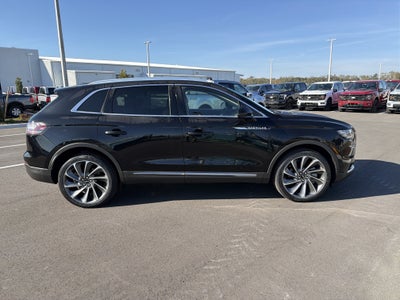 2021 Lincoln Nautilus Reserve