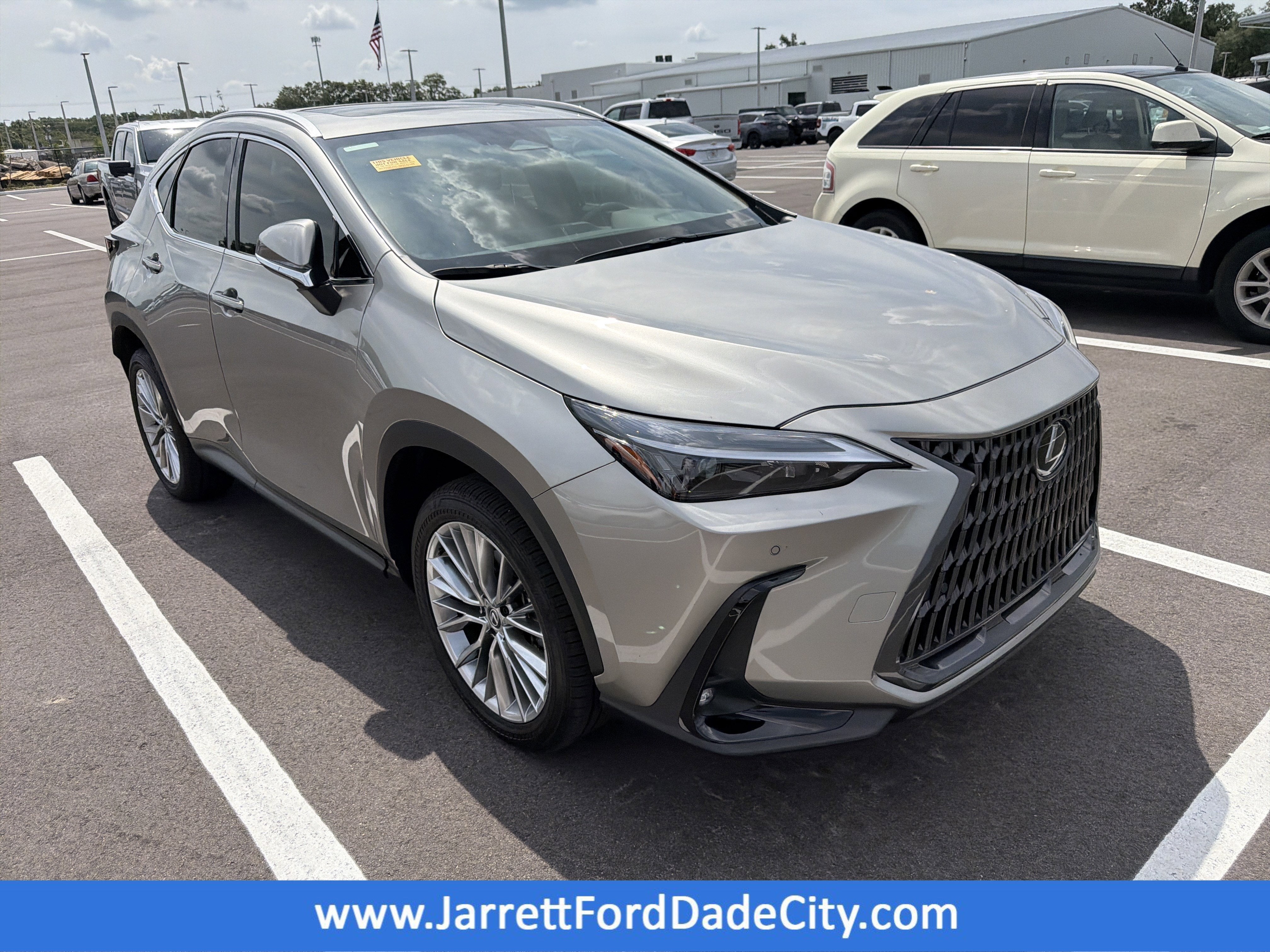 2025 Lexus NX 350h Premium