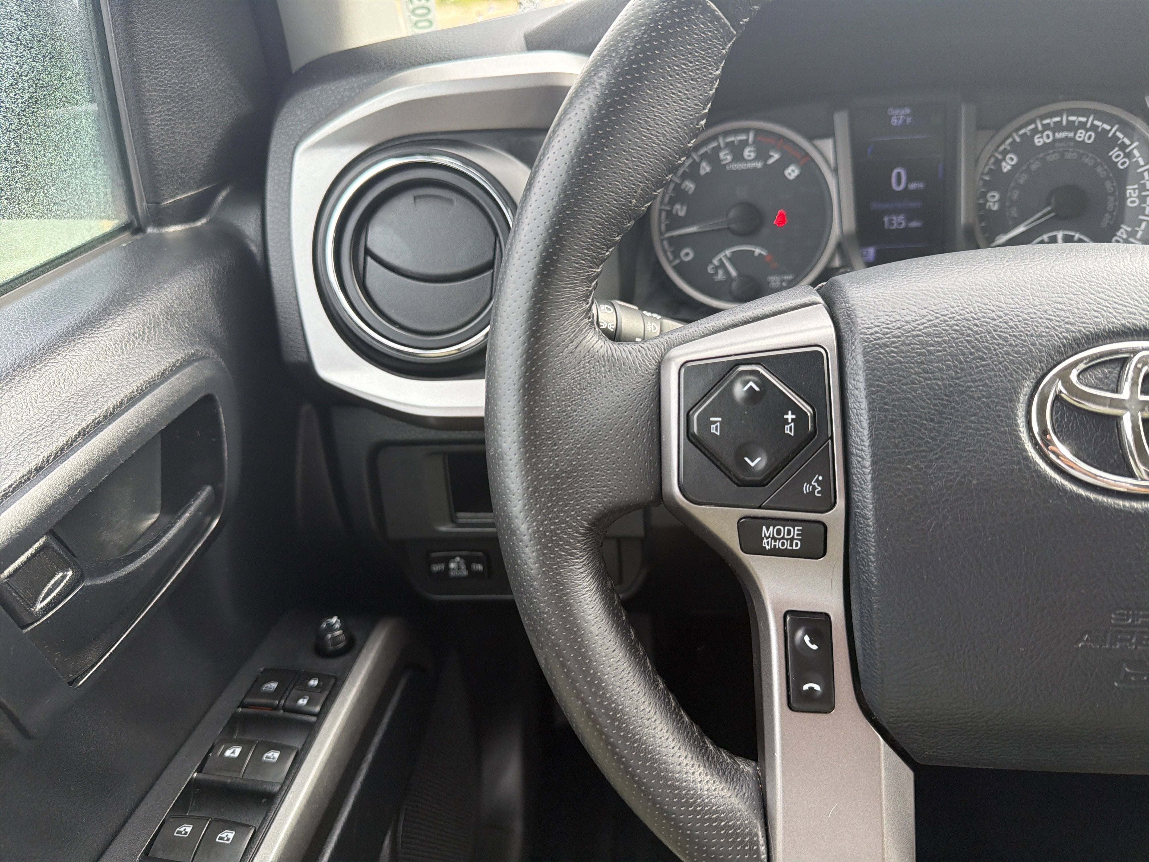 2019 Toyota Tacoma SR5 V6