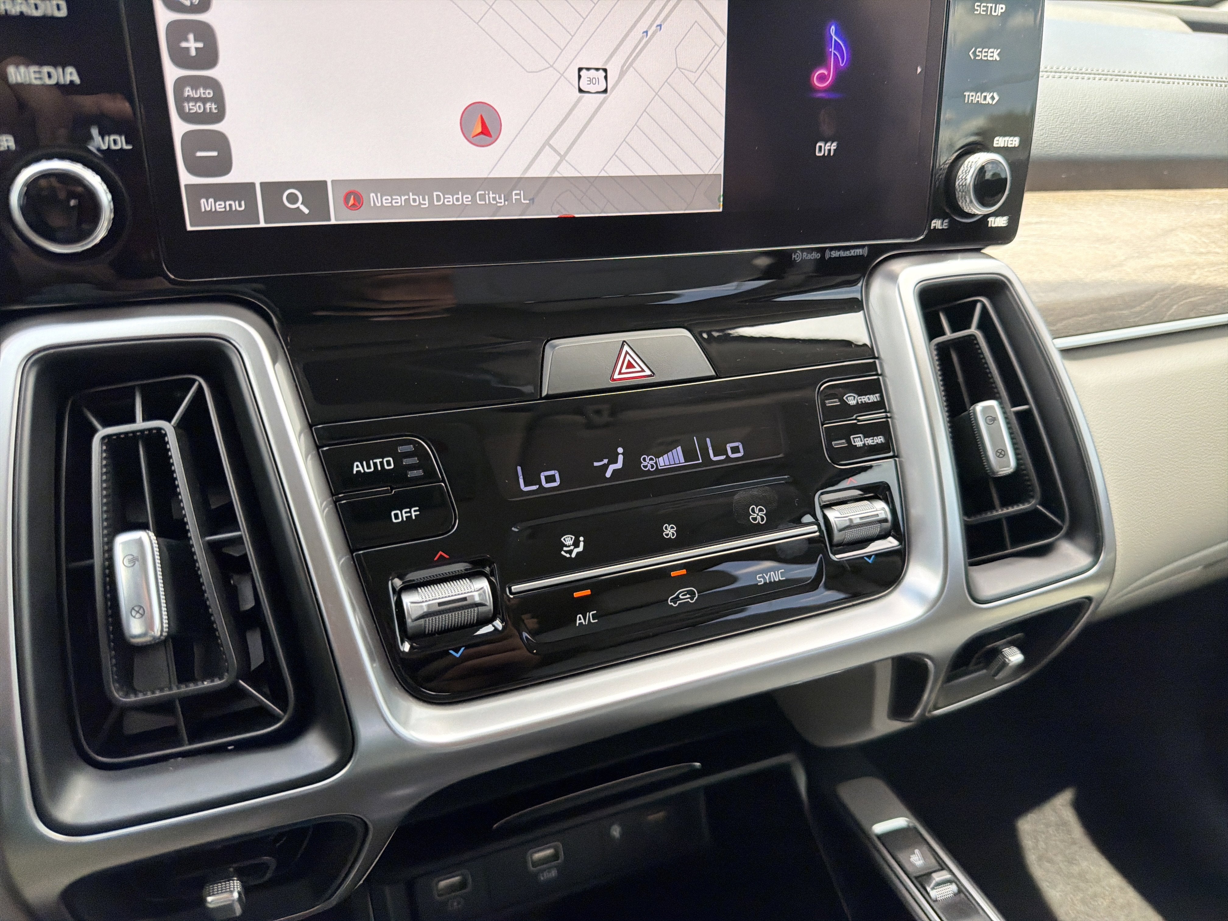 2023 Kia Sorento EX