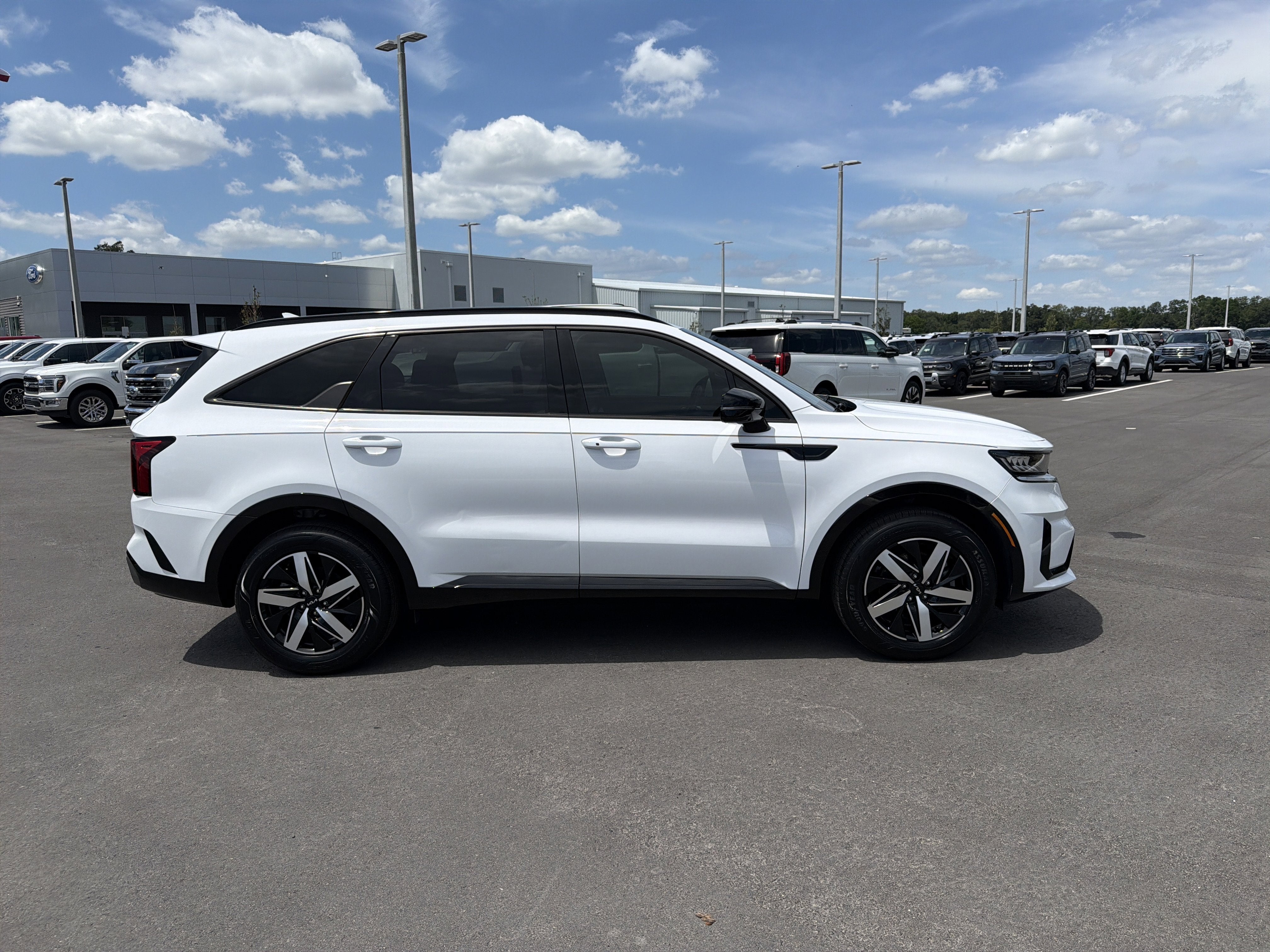 2023 Kia Sorento EX