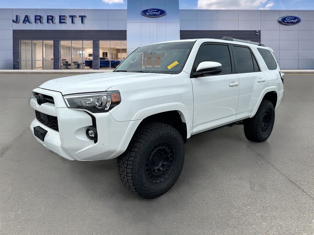 2024 Toyota 4Runner SR5