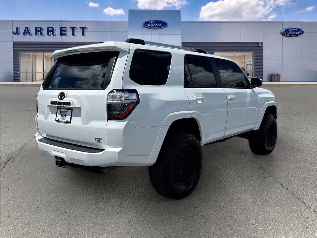 2024 Toyota 4Runner SR5
