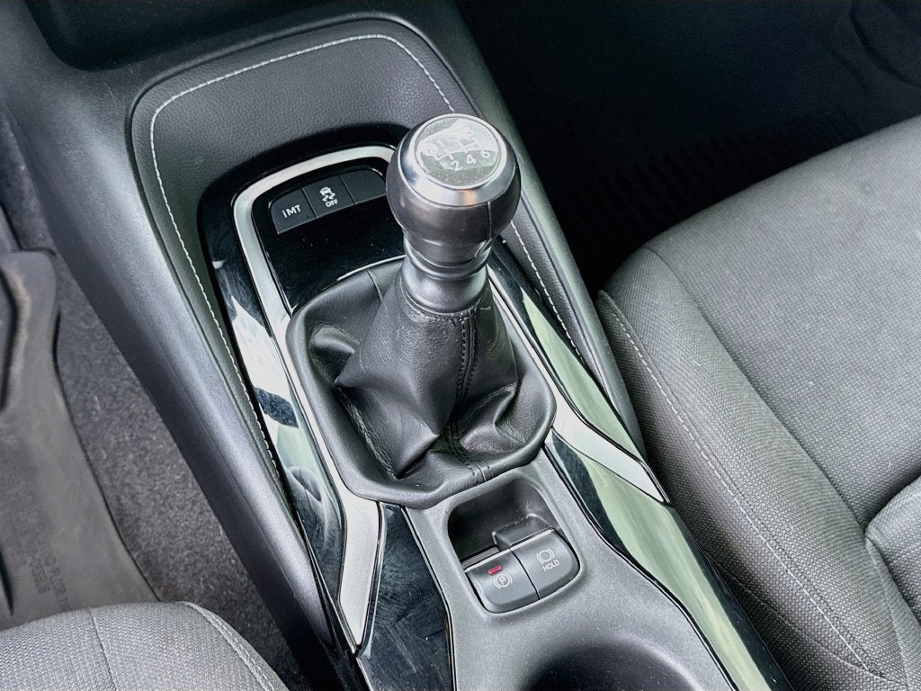 2022 Toyota Corolla Hatchback SE