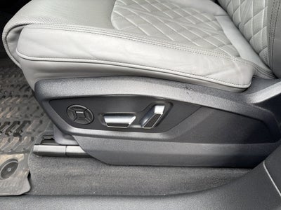 2025 Audi SQ7 Premium Plus quattro