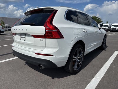 2021 Volvo XC60 T5 Momentum