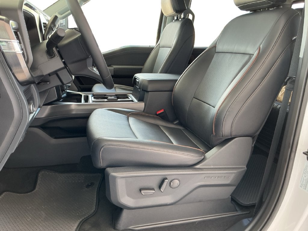 2027 Ford F-350SD Lariat DRW