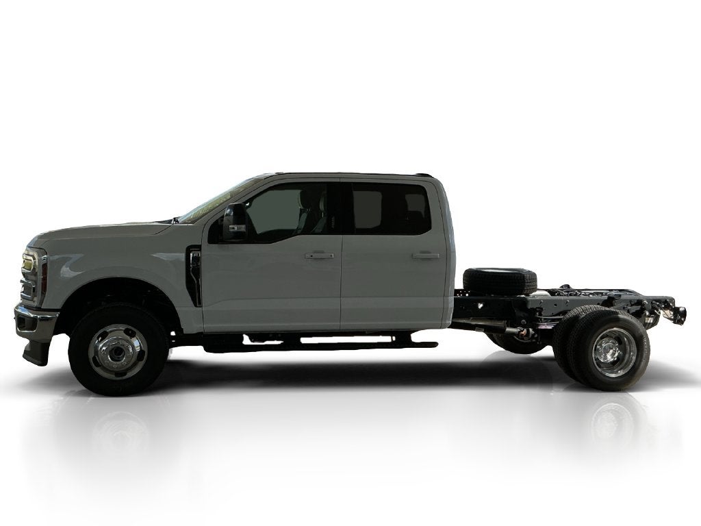 2027 Ford F-350SD Lariat DRW