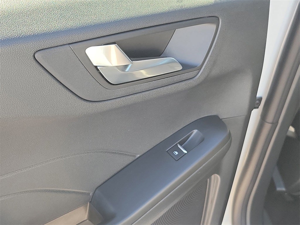 2022 Ford Escape Hybrid Titanium