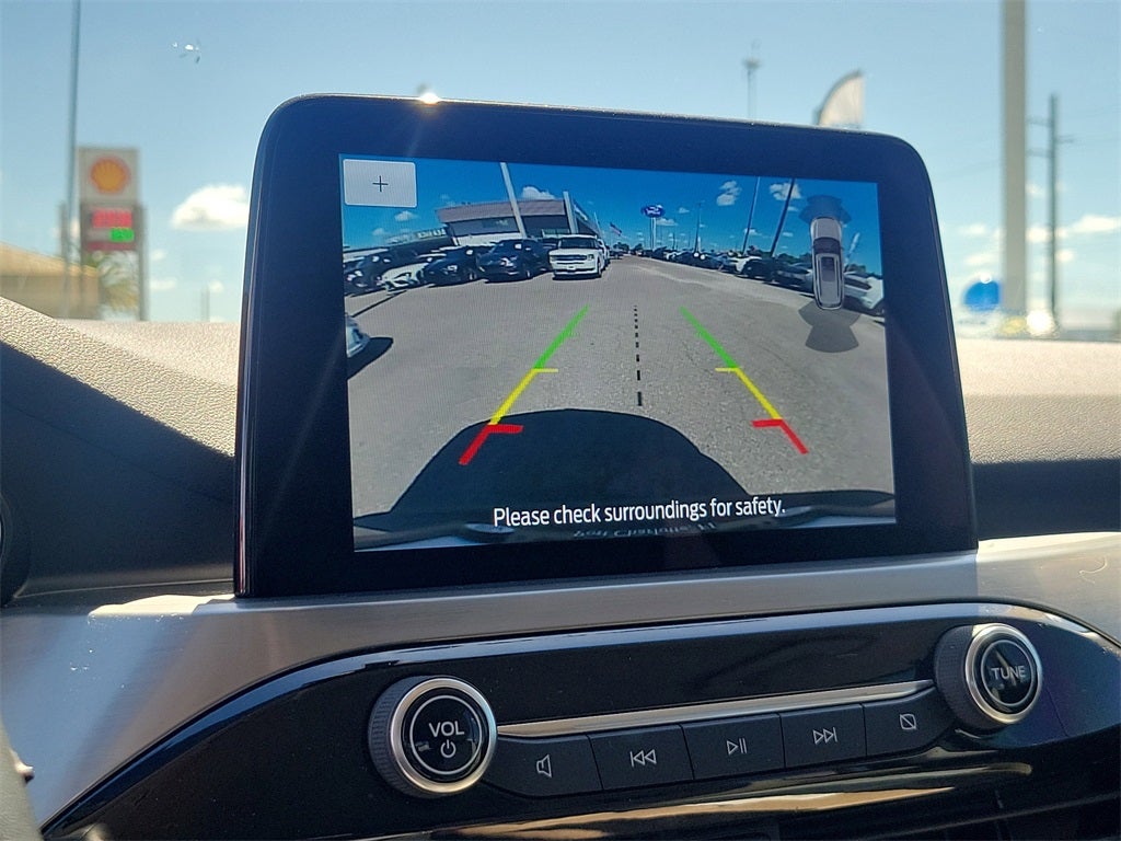 2022 Ford Escape Hybrid Titanium