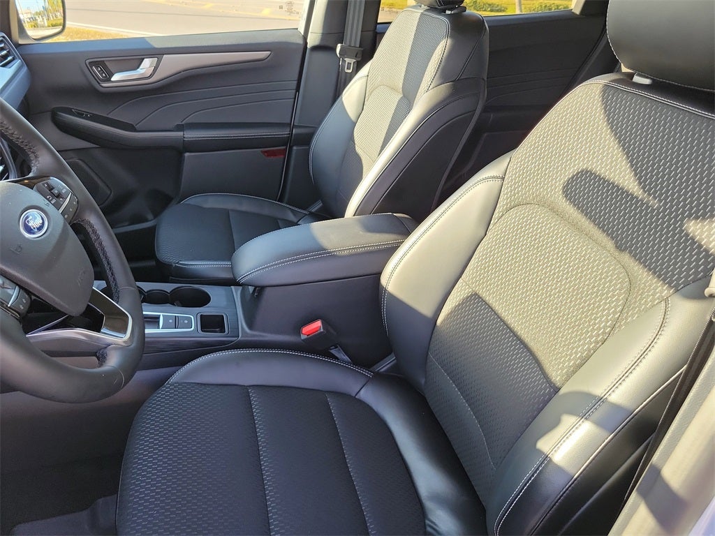 2025 Ford Escape Plug-In Hybrid Base