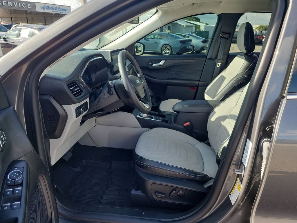 2024 Ford Escape Plug-In Hybrid Base