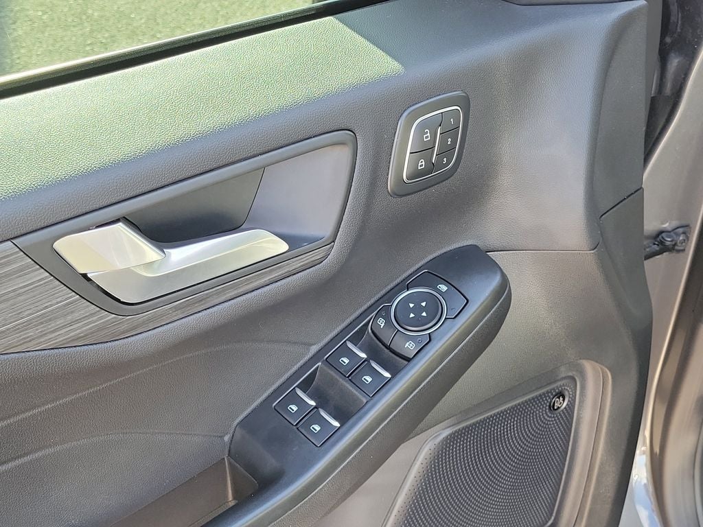 2024 Ford Escape Plug-In Hybrid Base